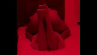 Հեռու մնալ մայրուղիների ընկերուհու հետ