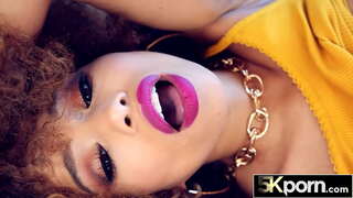 Красотка вылын бадӟым сьӧд мугорыныз люкетэз тэтчаны задница