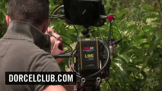 באַקקסטאַגע פון די דאָרסעל פֿילם - 40 יאר אַלט, מיין האָלידייַס אָן מיין מאַן - מיט לעקסי לאָו, Léa Guerlin, סיענאַ טאָג, דאַני דאַניעלס