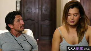 Babe Keisha Grey nautti kukko imevät ennen hardcore pillua vittu