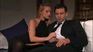 אמיתי, אנאלי לגמרי עם עונג כוכבת פורנו קטיה Nobili שלה סוס הרבעה צעיר - (HD זירת)