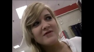 Calidum canis amat fit ingens dick in ore eius